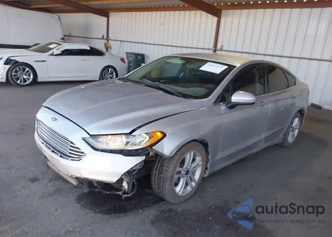 2018 Ford Fusion Hybrid Se z USA, uszkodzony, nr VIN 3FA6P0LU3JR137400